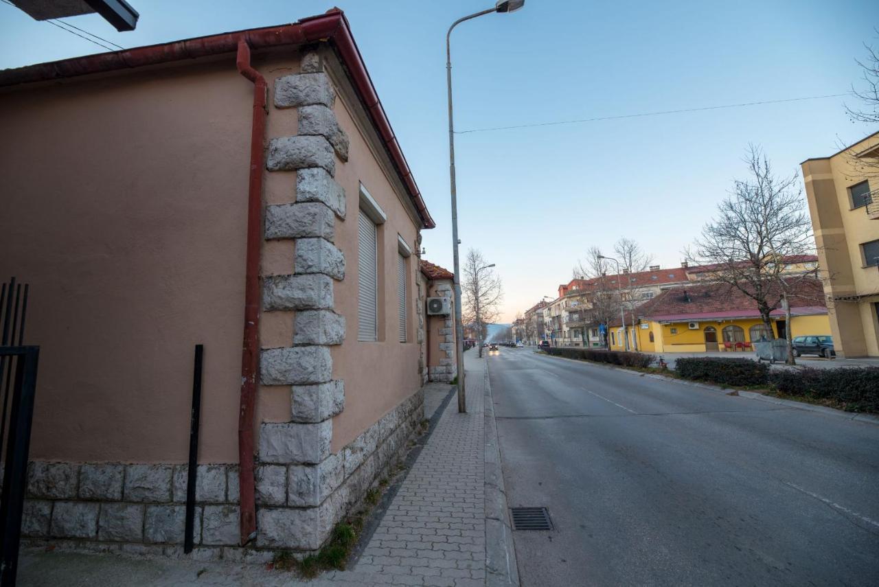 Hostel Evropa Nikšić 外观 照片