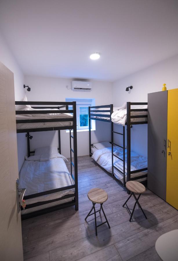 Hostel Evropa Nikšić 外观 照片
