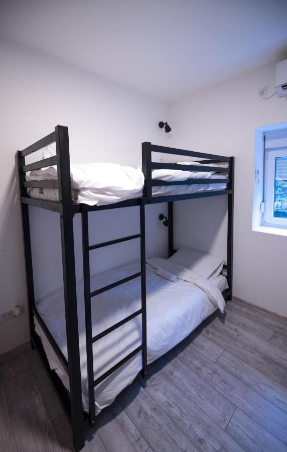 Hostel Evropa Nikšić 外观 照片